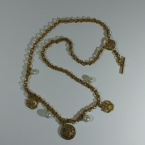 Vintage Gold tone coin lion & faux pearl necklace